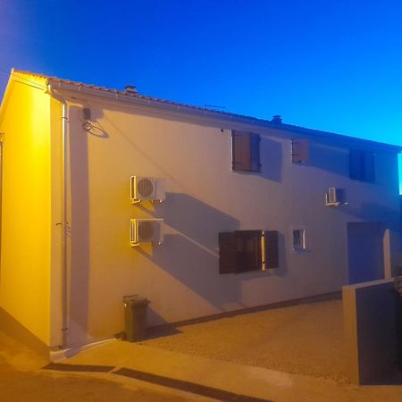 Apartment Dukic Свети-Филип-и-Яков Экстерьер фото